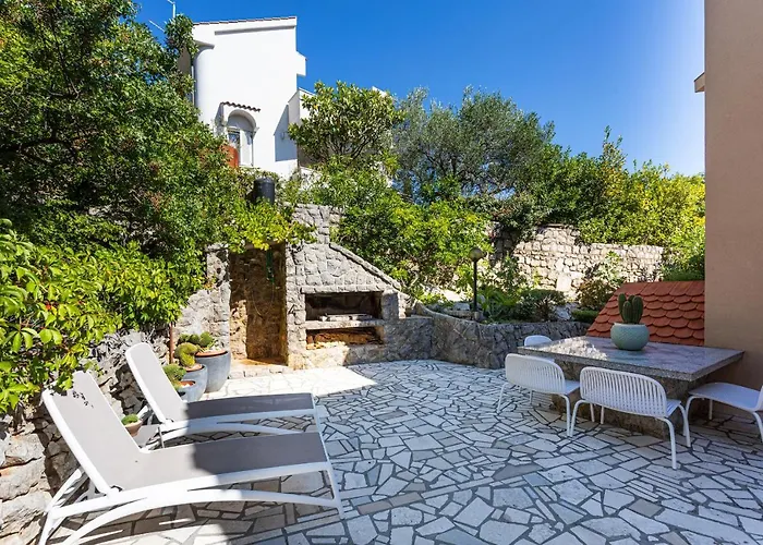 House Barbara شقة *