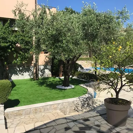 House Barbara * Kornić