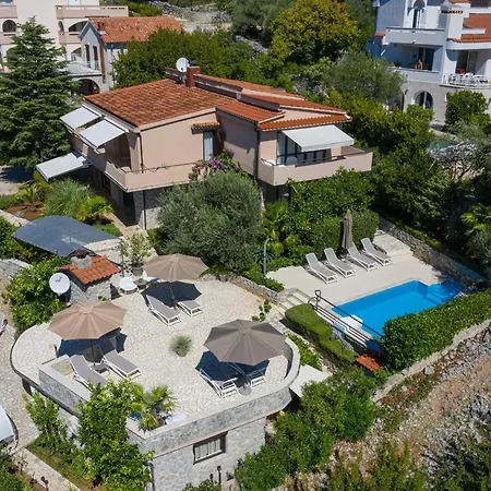 아파트 House Barbara Kornić