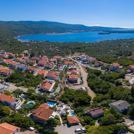 House Barbara شقة Kornić
