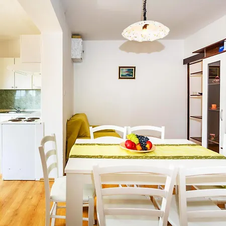 아파트 House Barbara