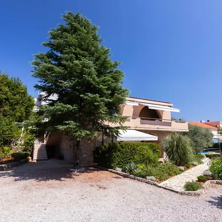 아파트 House Barbara Kornić